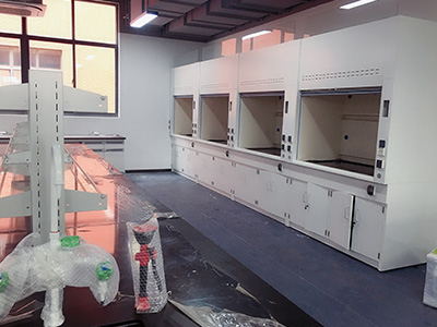 實驗室家具哪件最重要？為什么？